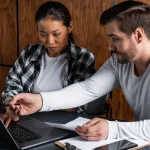 étudiant bourse aide financière ordinateur